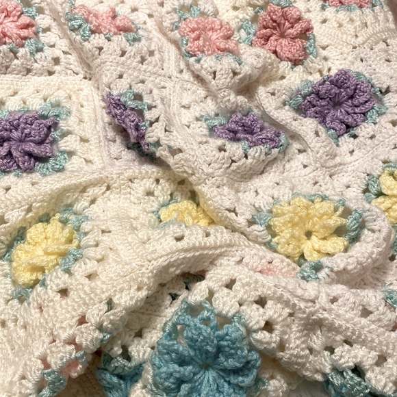 Hand Crocheted Flower Squares Baby Blanket Shabby Chic Childs Afghan Cottagecore - Picture 4 of 6